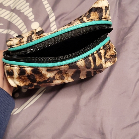 Tartan + Twine Leopard Print Makeup Bag - Picture 5 of 6